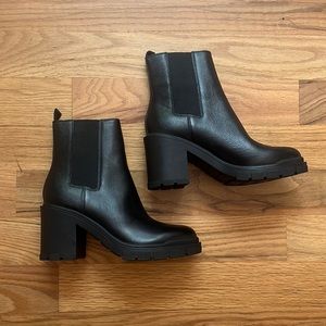 Marc Fisher black heeled boots 9M